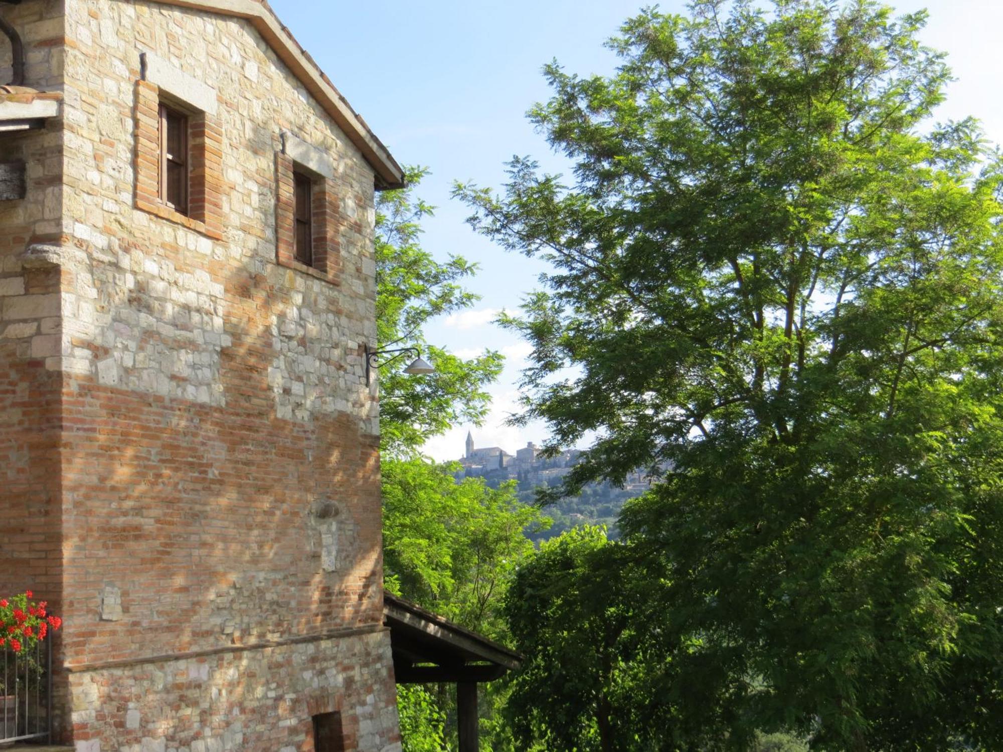 Agriturismo Casale delle Lucrezie Todi Esterno foto